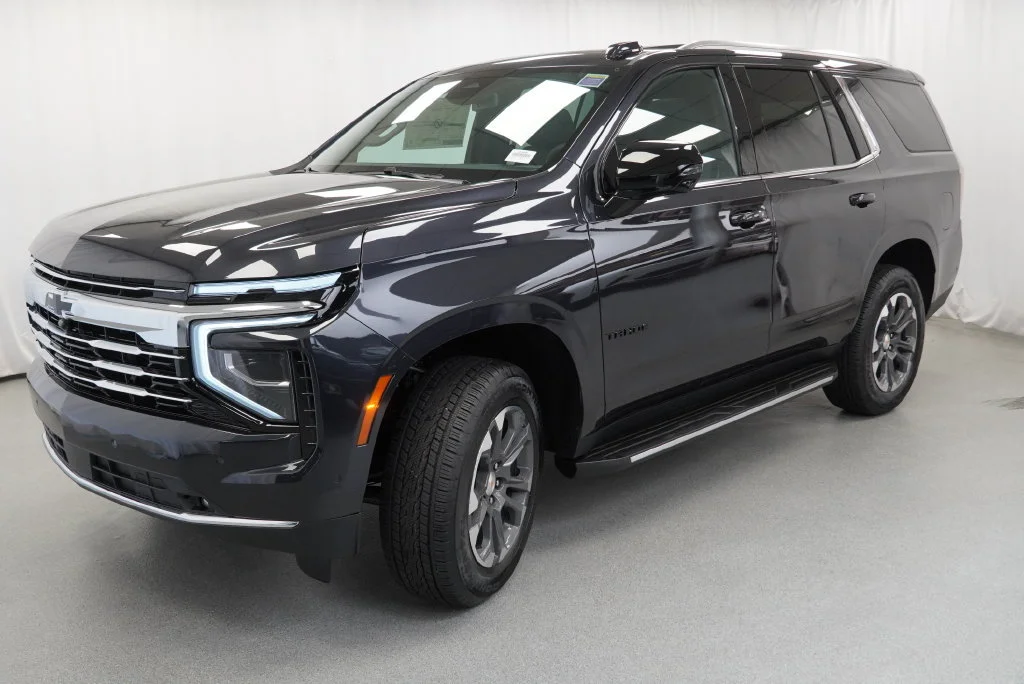 New 2026 Dark Ash Metallic Chevrolet LT image 4