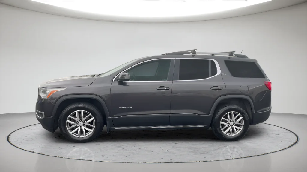 Used 2017 Black GMC SLE-2 image 11