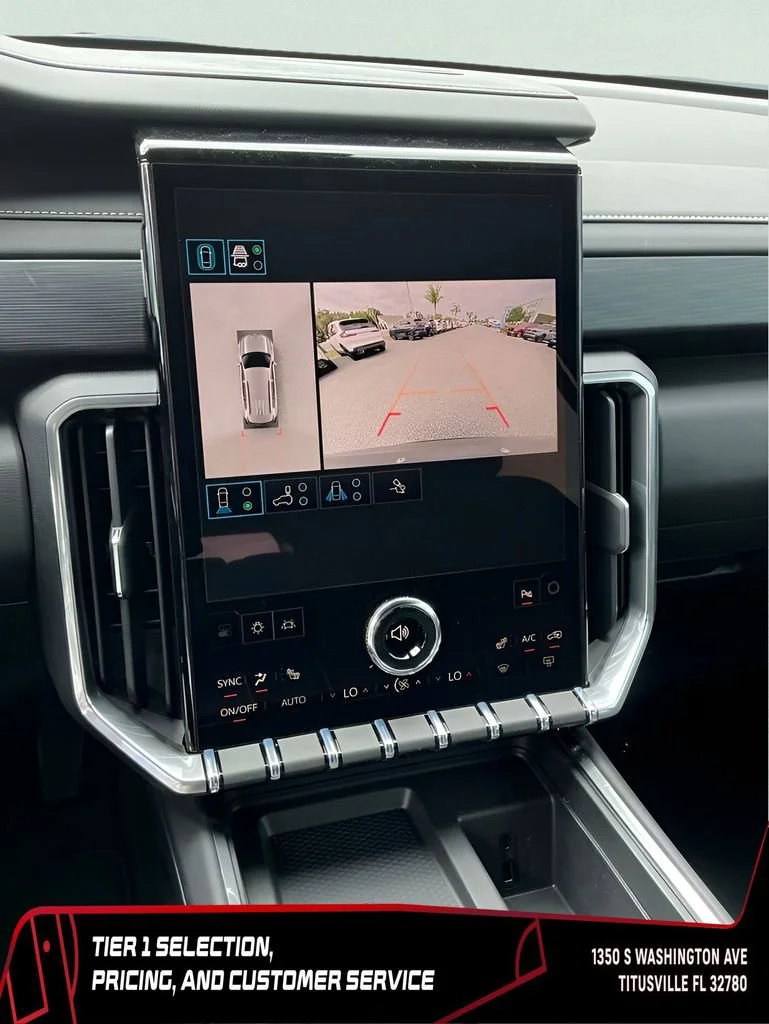New 2026 Sterling Metallic GMC Elevation image 31