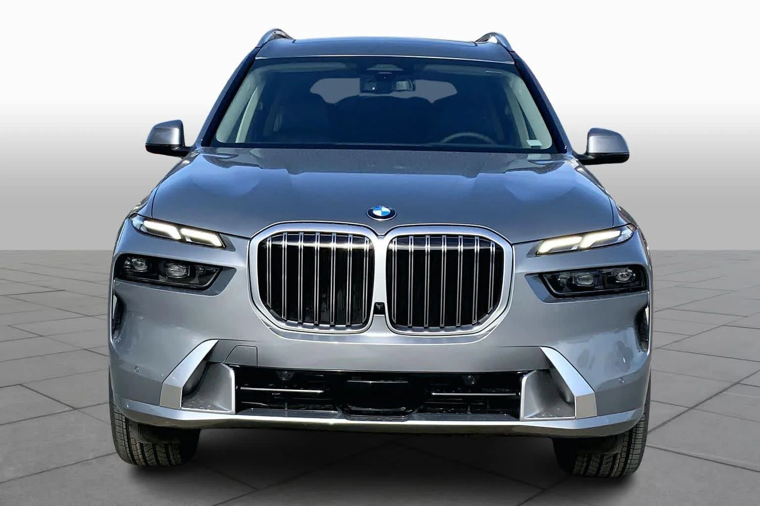 New 2026 Skyscraper Grey Metallic BMW xDrive40i image 3