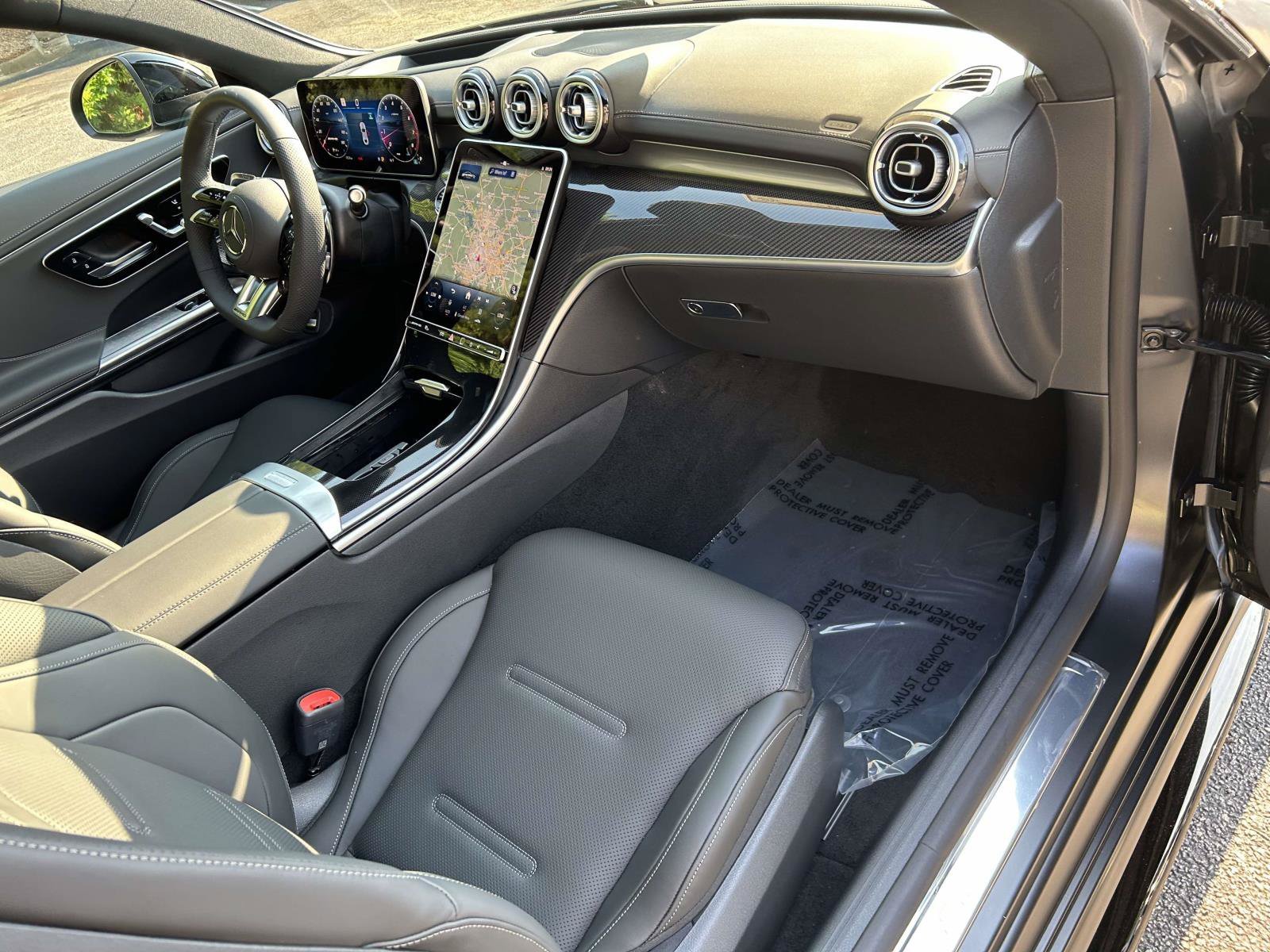 New 2027 MANUFAKTUR exclusive graphite grey magno Mercedes-Benz AMG® CLE 53 4MATIC®+ Coupe image 37