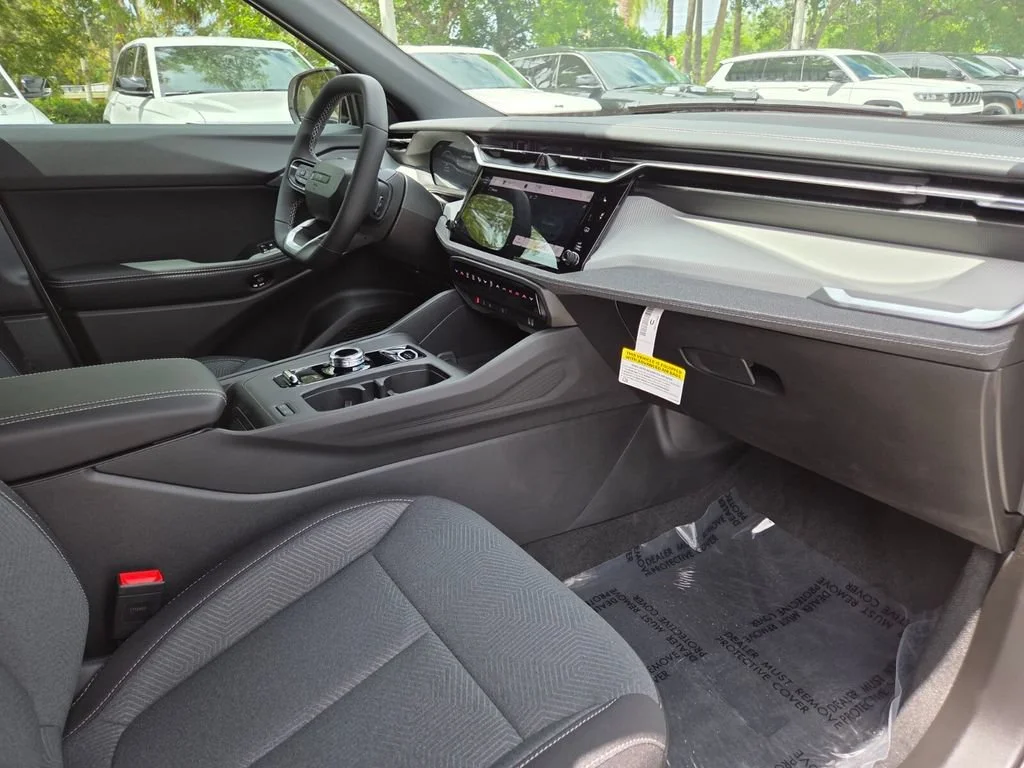 New 2026 Bright White Clearcoat Jeep Laredo image 14