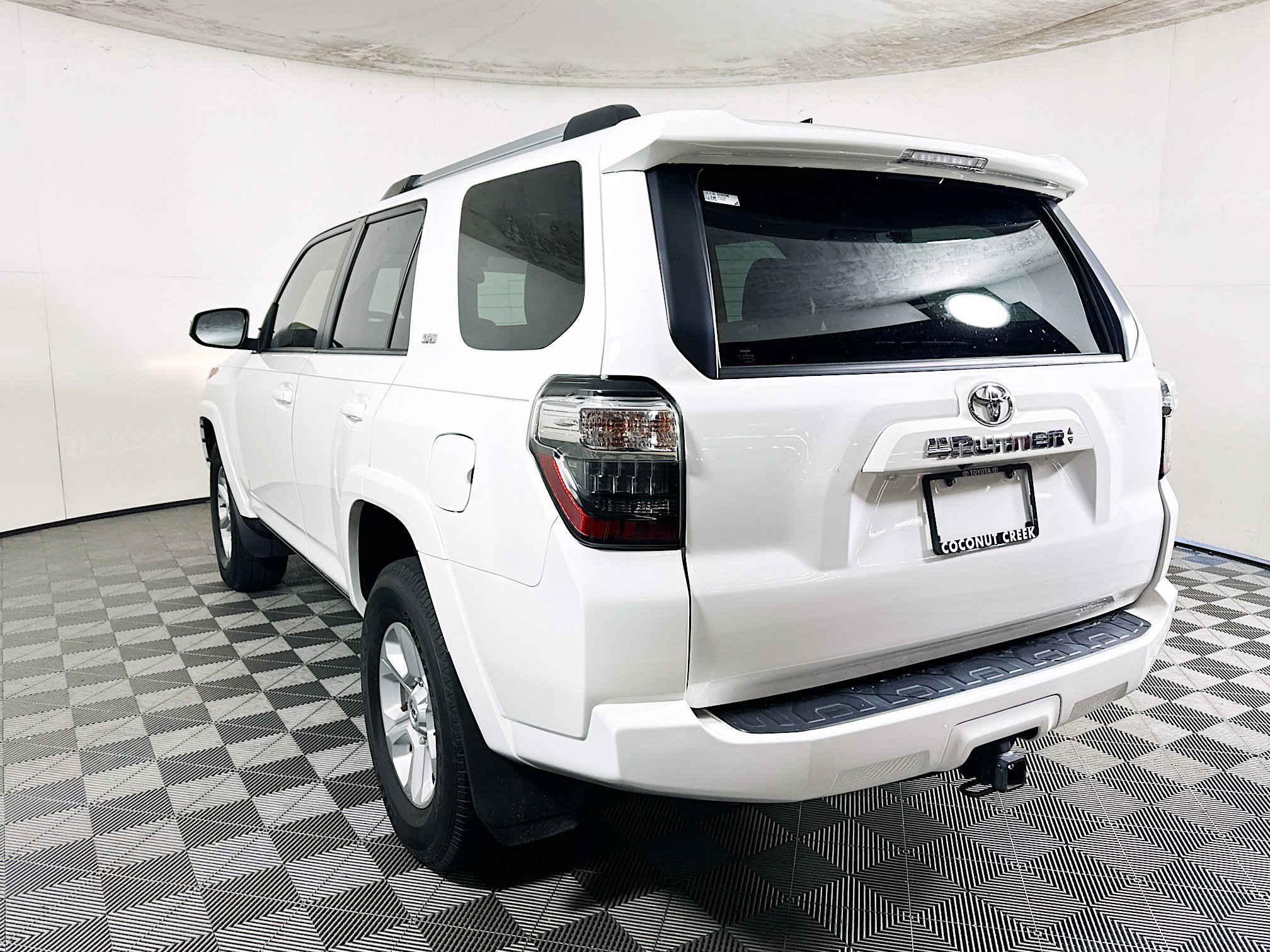 2023 Toyota 4Runner thumbnail 7