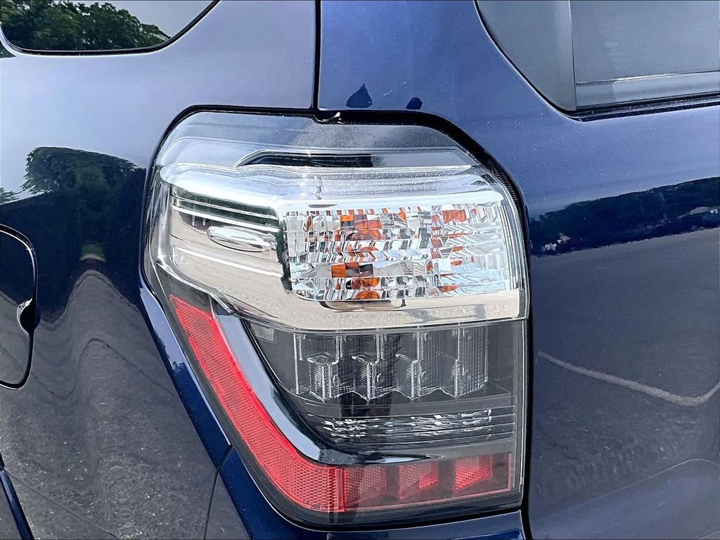 Used 2019 Blue Toyota SR5 Premium image 34