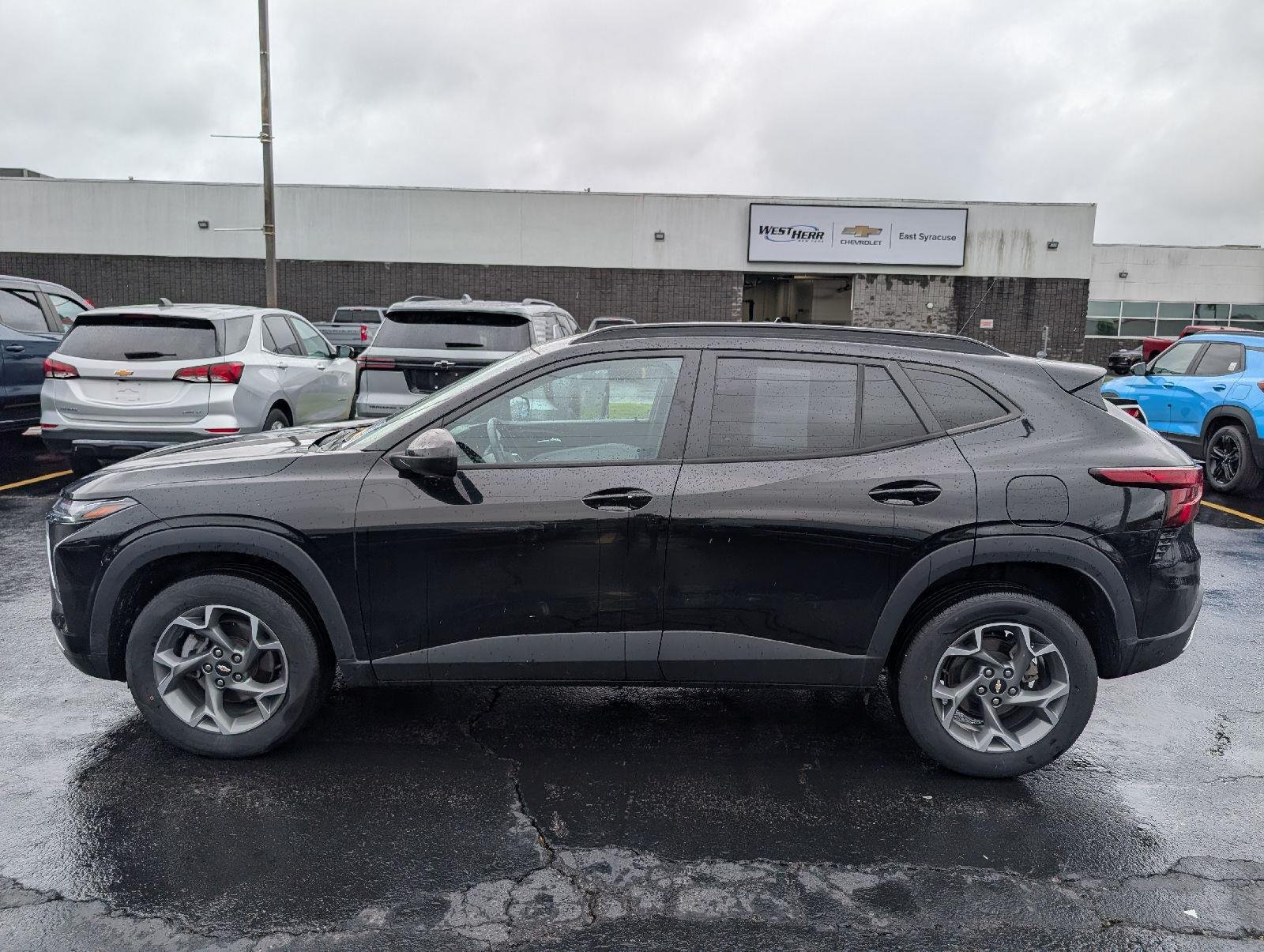 Used 2024 Mosaic Black Metallic Chevrolet LT image 5