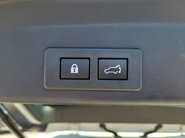 2022 Subaru Ascent Limited - Photo 11
