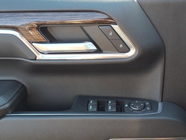 Used 2024 Sterling Metallic GMC Elevation image 15