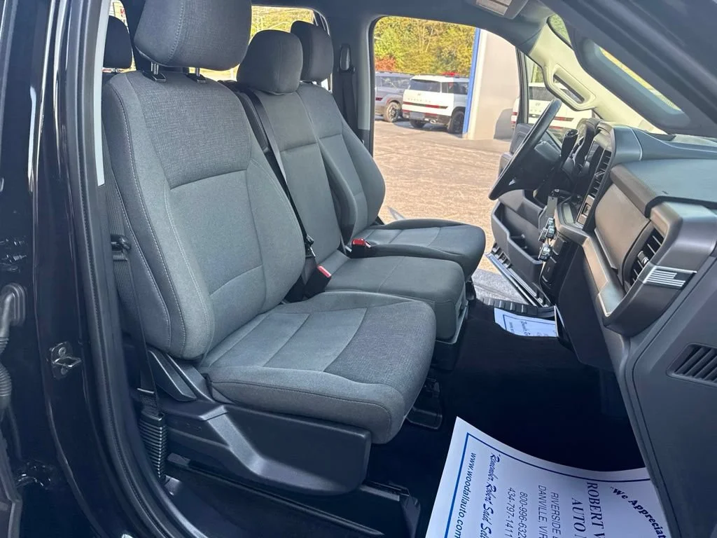 Used 2025 Black Ford XLT image 17