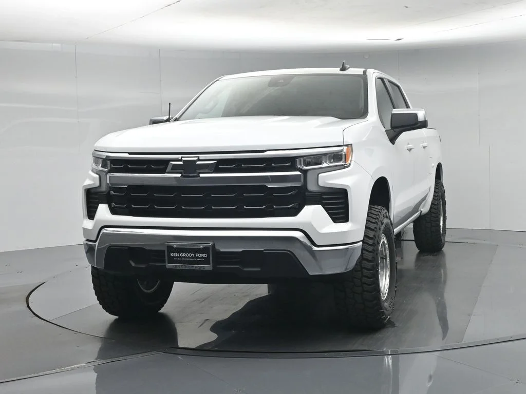 Used 2023 White Chevrolet LT image 58
