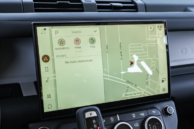 New 2026 Fuji White Land Rover S image 29