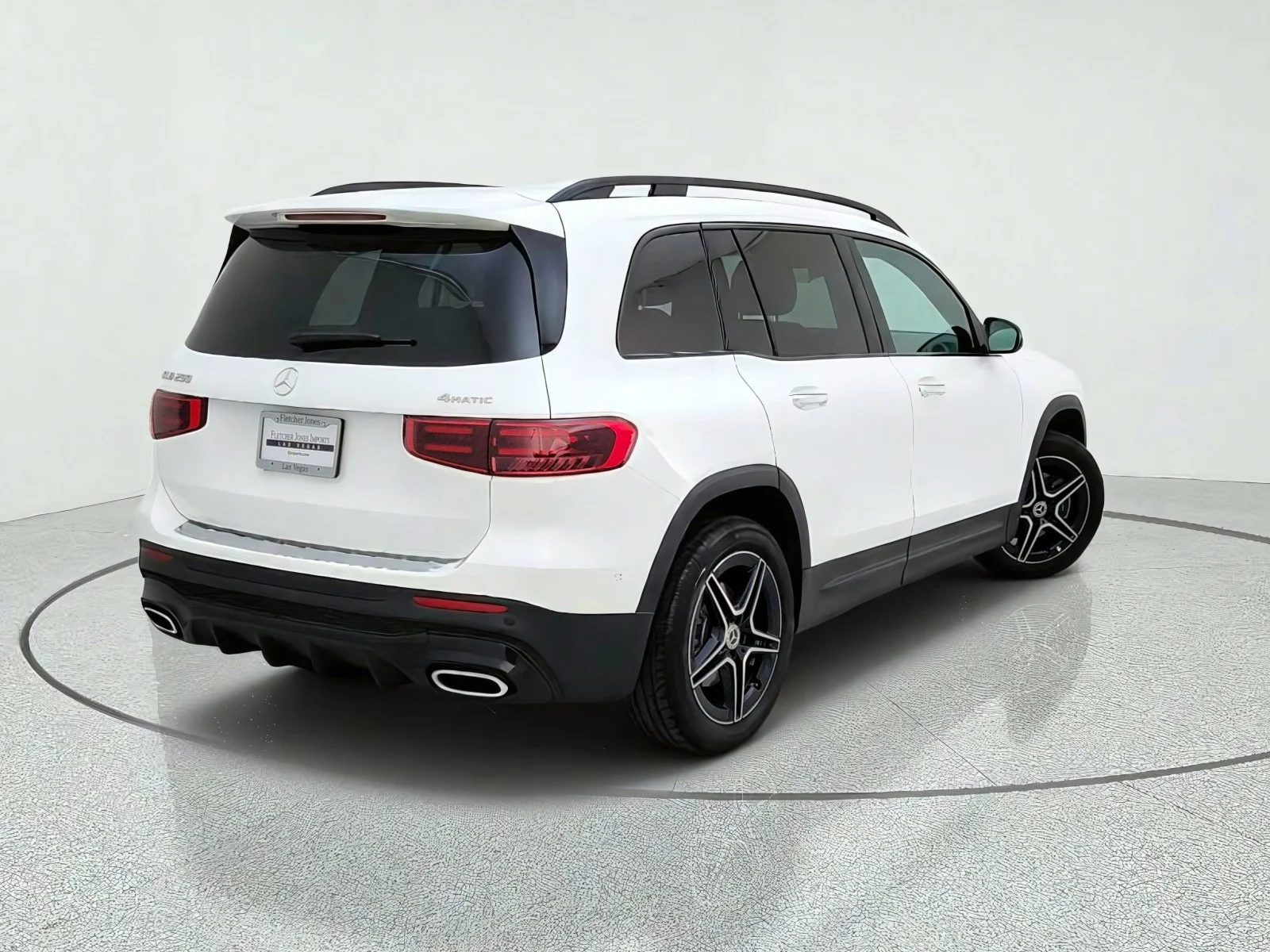 Used 2024 Polar White Mercedes-Benz GLB 250 image 9