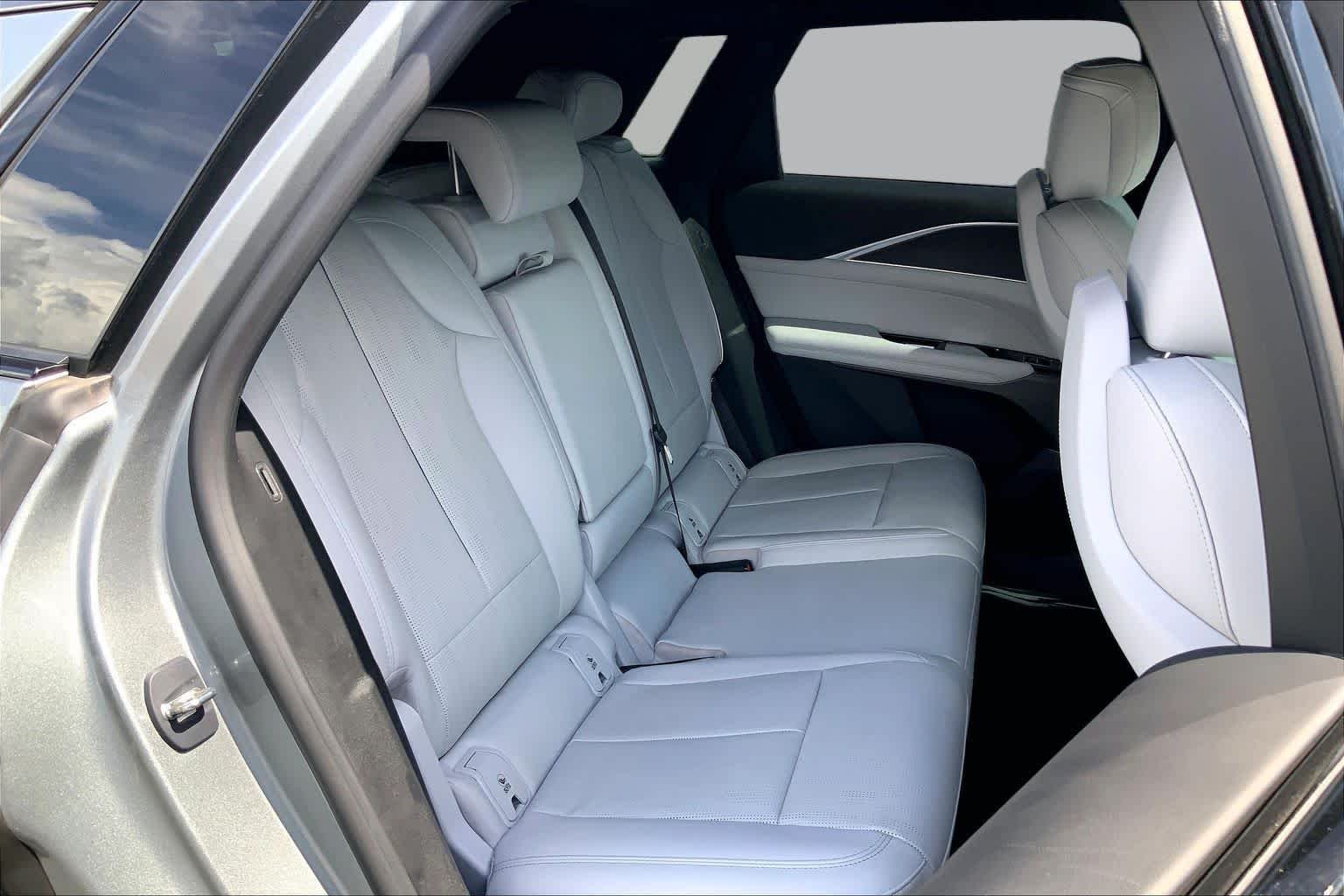 Used 2024 Argent Silver Metallic Cadillac Sport image 18