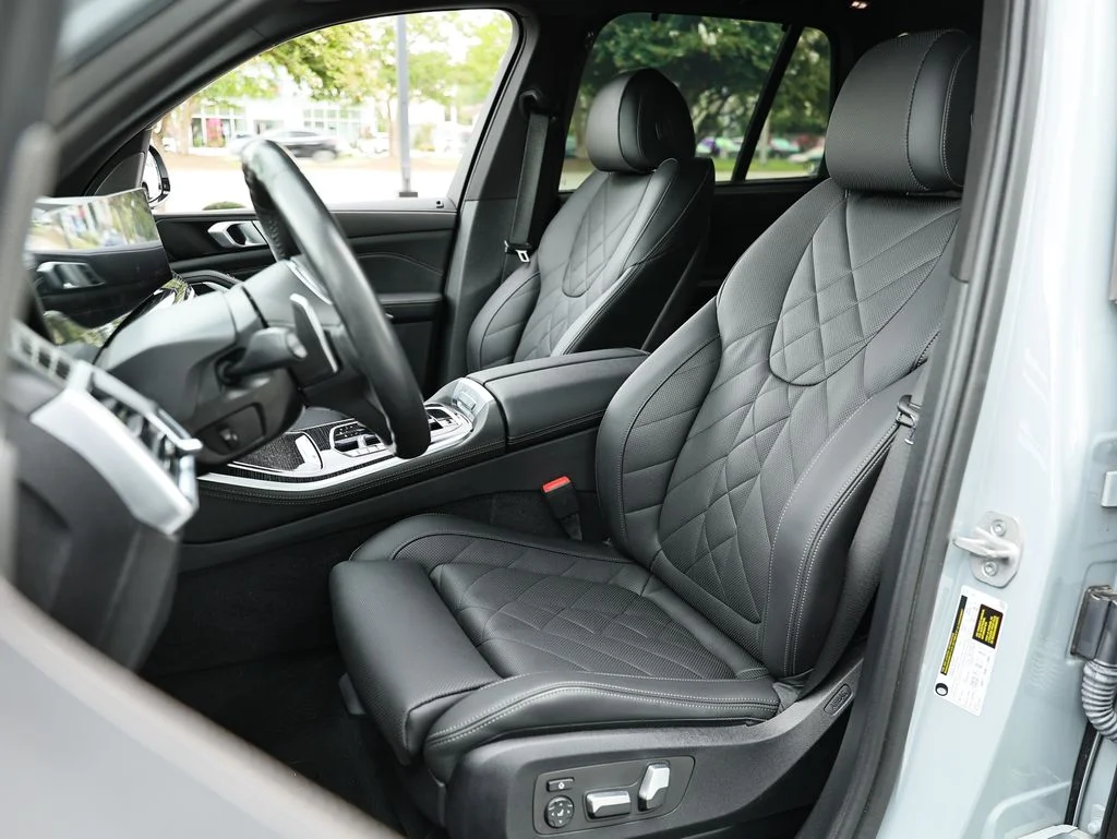Used 2024 Brooklyn Gray Metallic BMW sDrive40i image 21