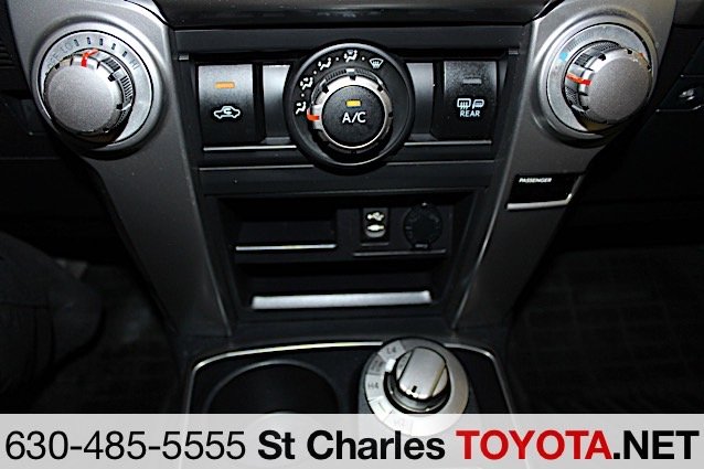 Used 2015 Gray Toyota SR5 image 8