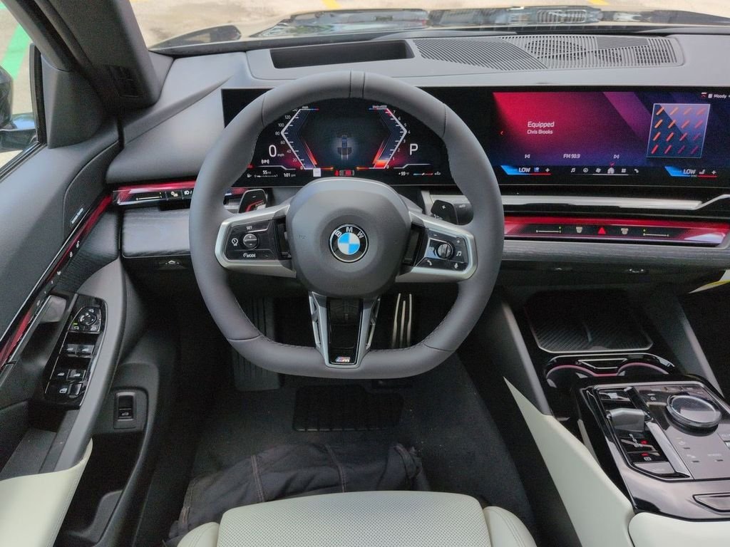 New 2027 Dark Graphite Metallic BMW 530i image 16