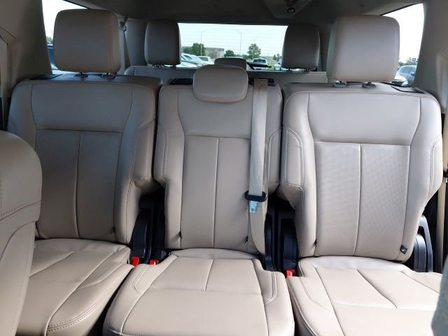Used 2024 Blue Ford XLT image 29