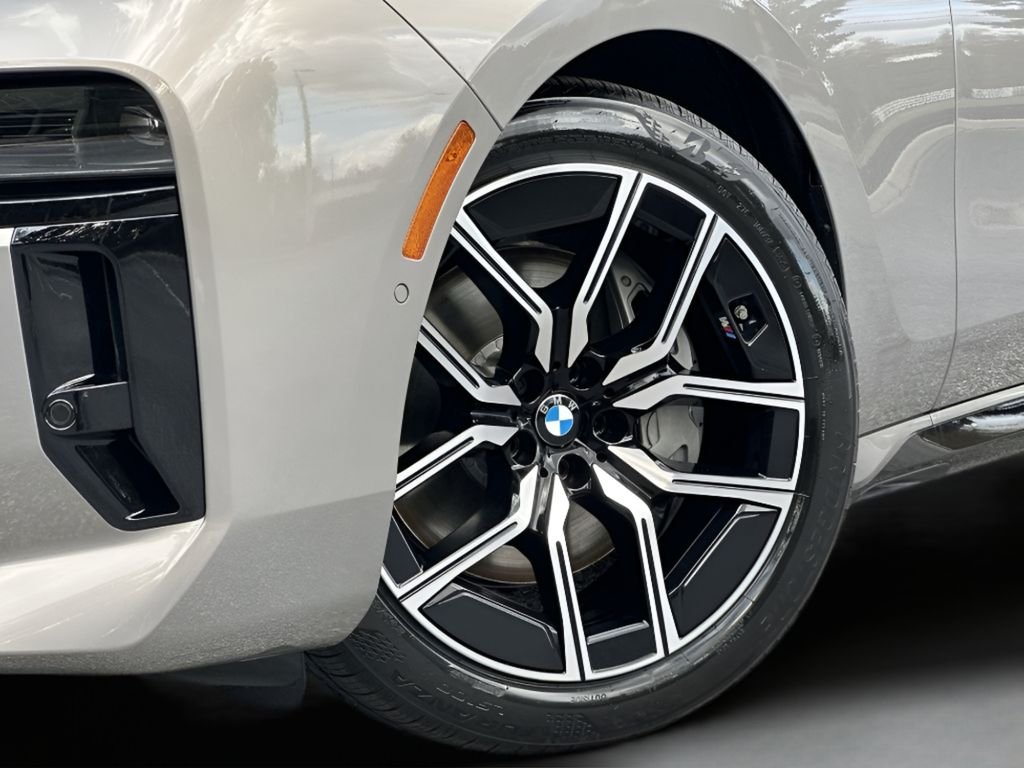 2026 BMW 7 Series 740i - Photo 14