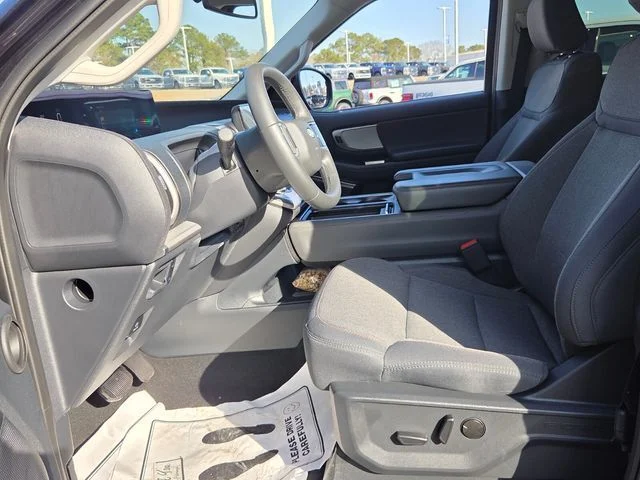 Certified Used 2025 Agate Black Metallic Ford Active image 12