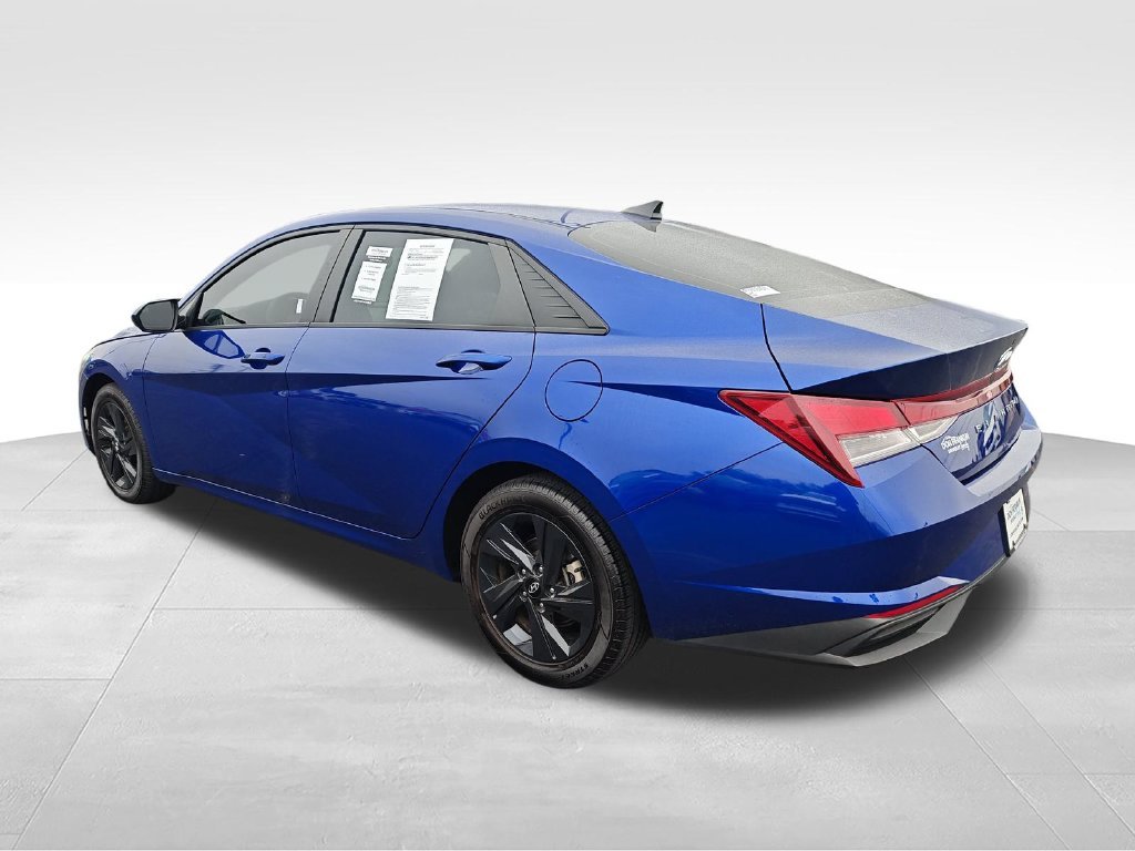 Used 2023 Blue Hyundai SEL image 3