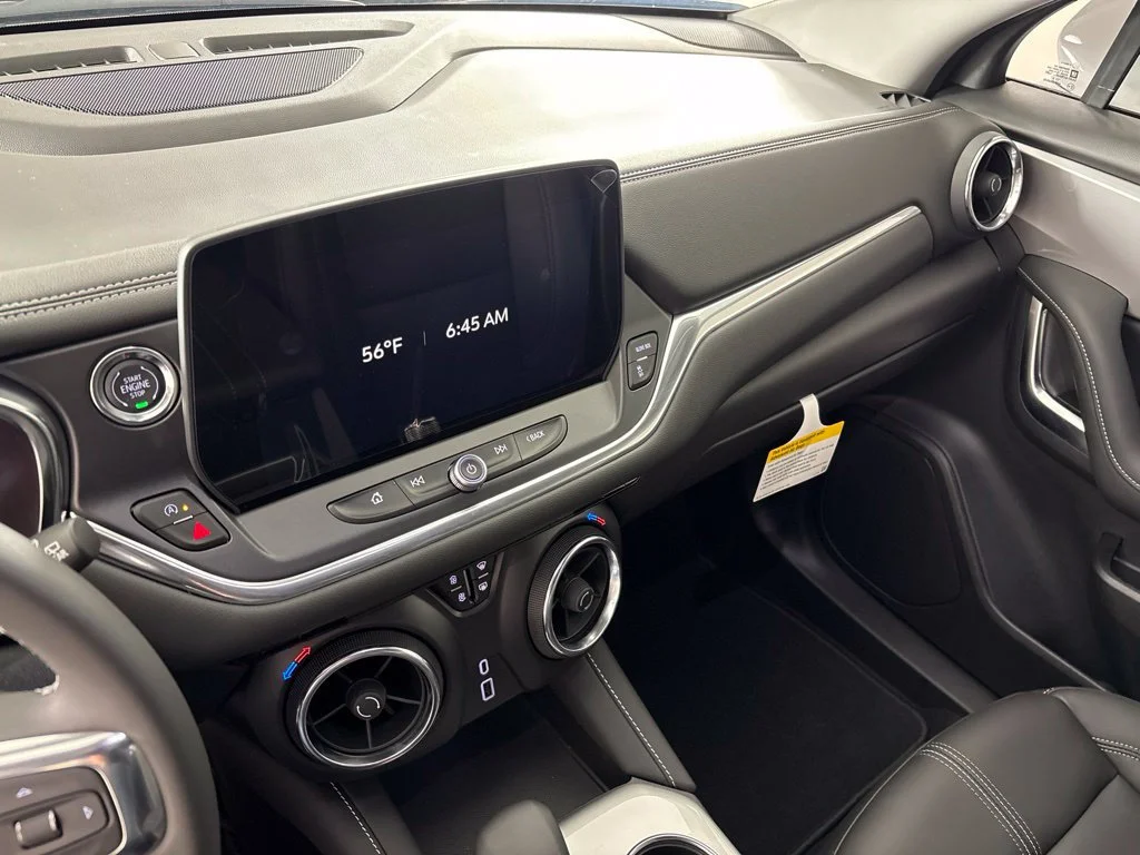 New 2026 Summit White Chevrolet 3LT image 37