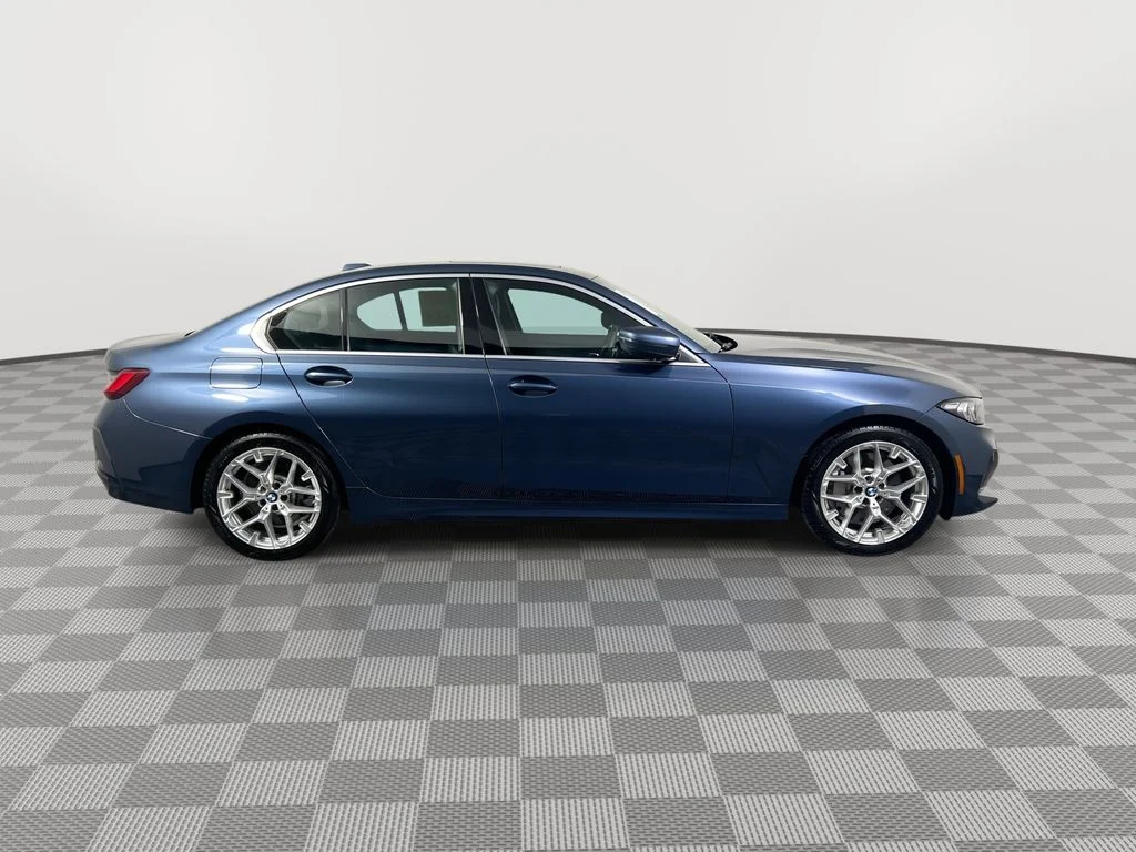 Used 2025 Blue BMW 330i image 9