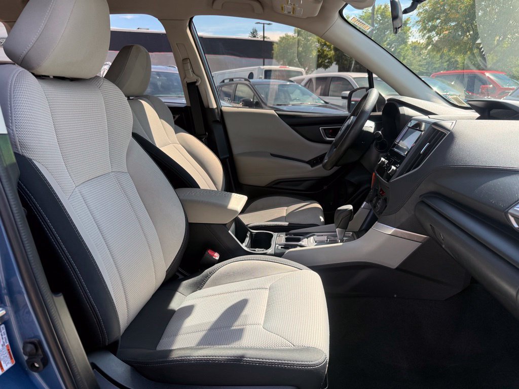 Used 2019 Horizon Blue Pearl Subaru Base image 26