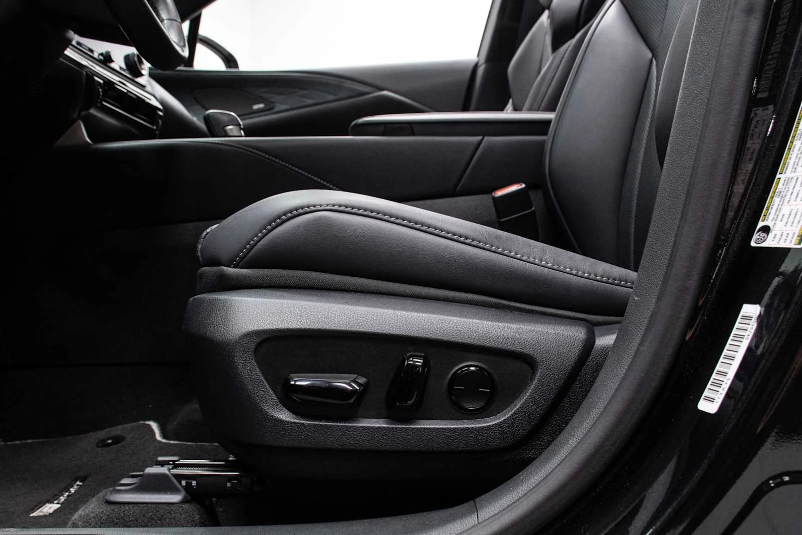 Certified Used 2024 CAVIAR Lexus F SPORT Handling image 15