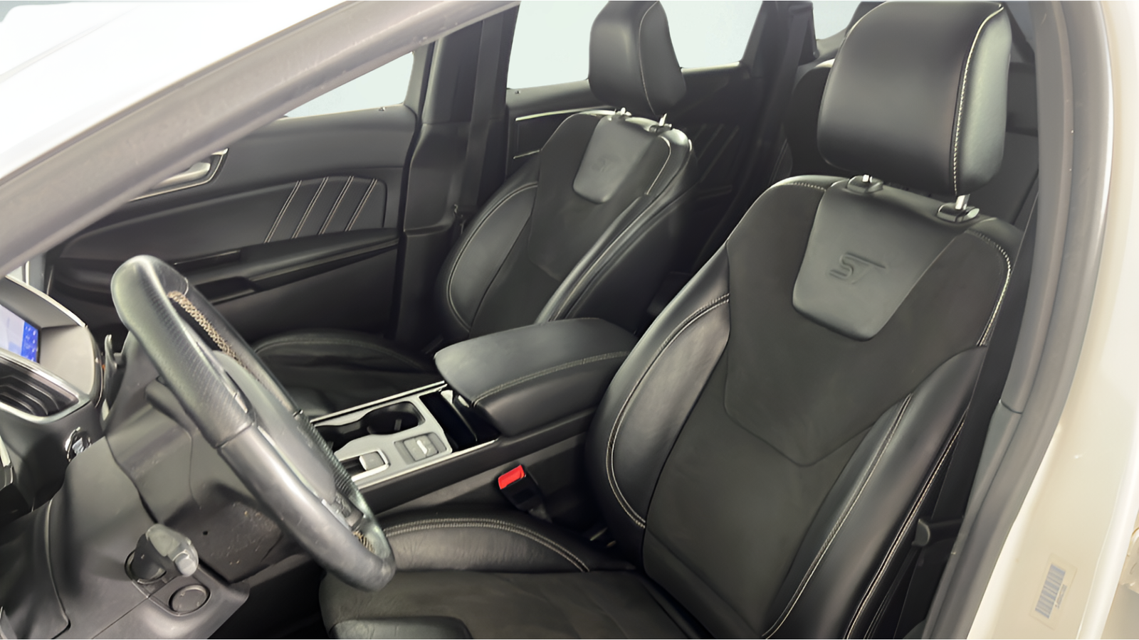 Used 2020 White Metallic Ford ST image 37