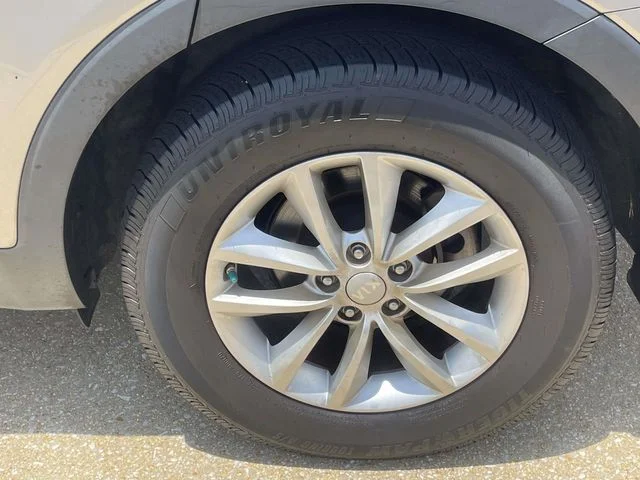 Used 2017 Silver Kia L image 7