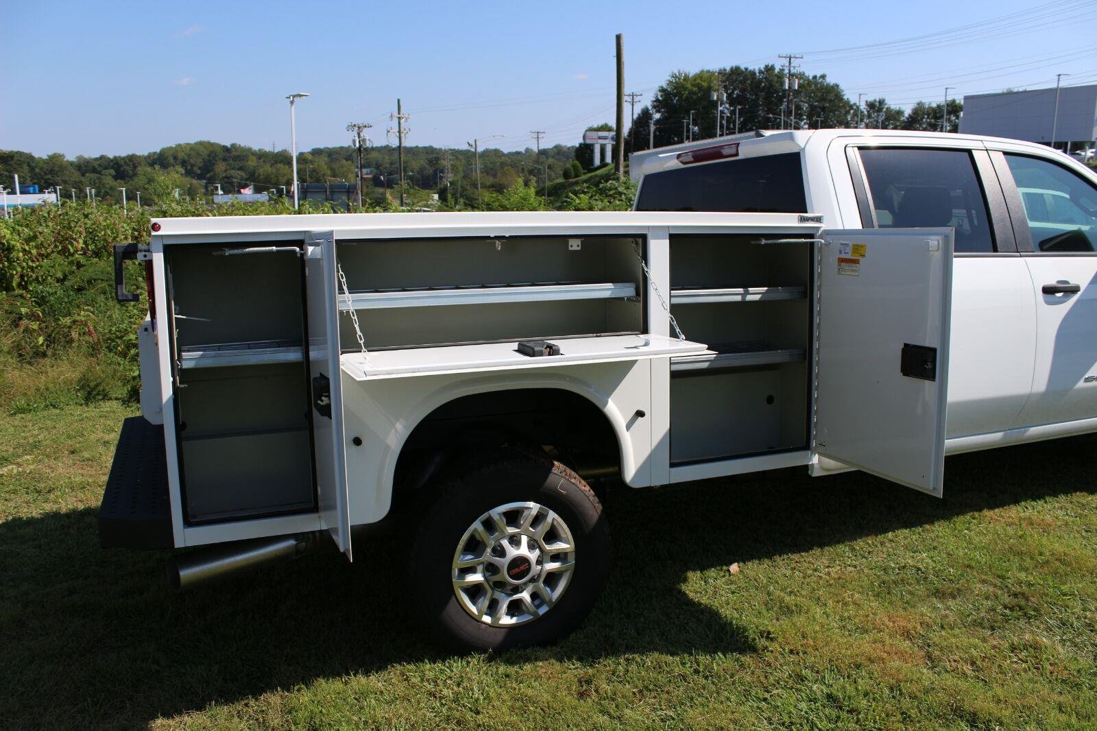 New 2026 Summit White GMC Pro image 11