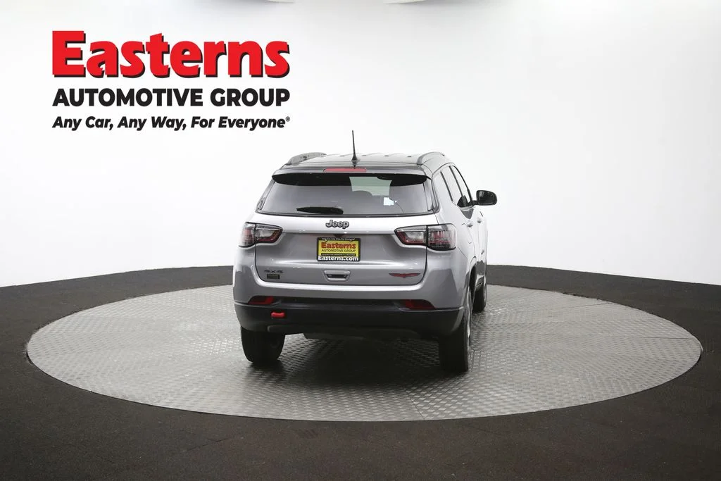 Used 2022 Silver Jeep Trailhawk image 37