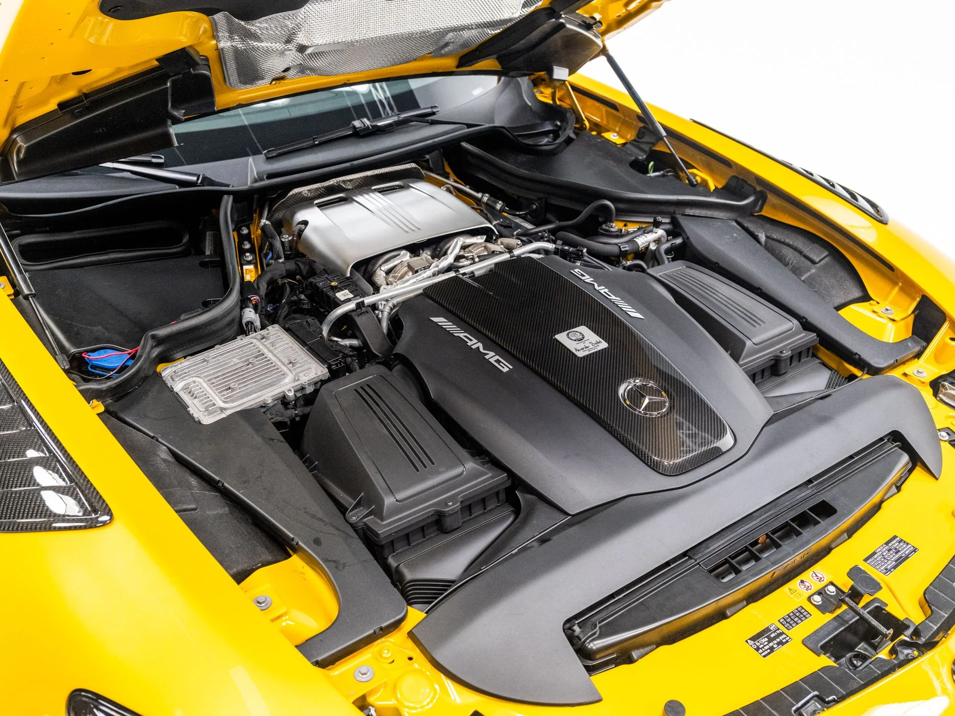 Used 2020 AMG Solarbeam Yellow Metallic Mercedes-Benz R image 68
