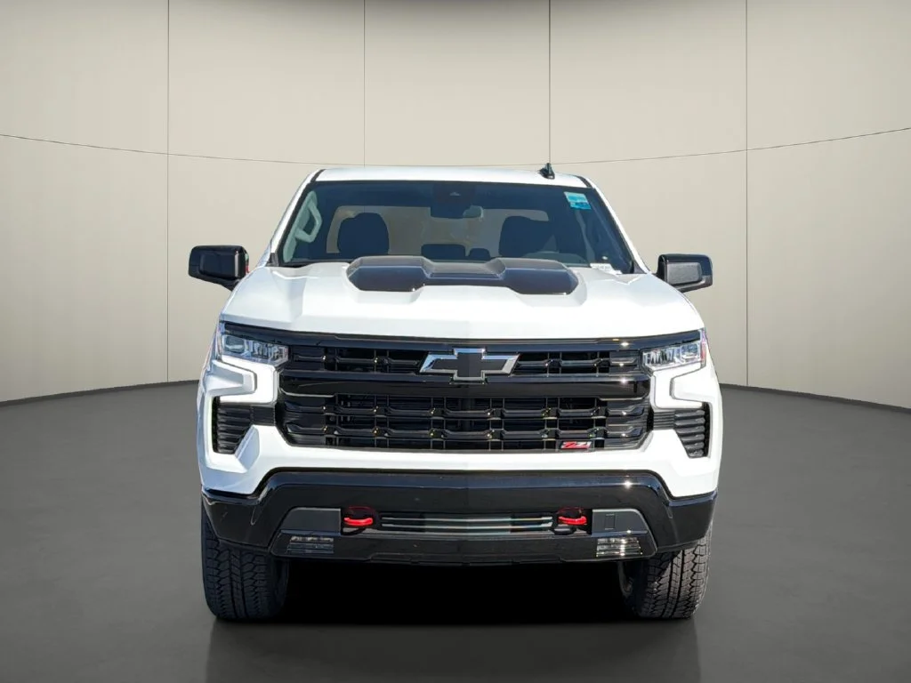 New 2026 Summit White Chevrolet LT Trail Boss image 2