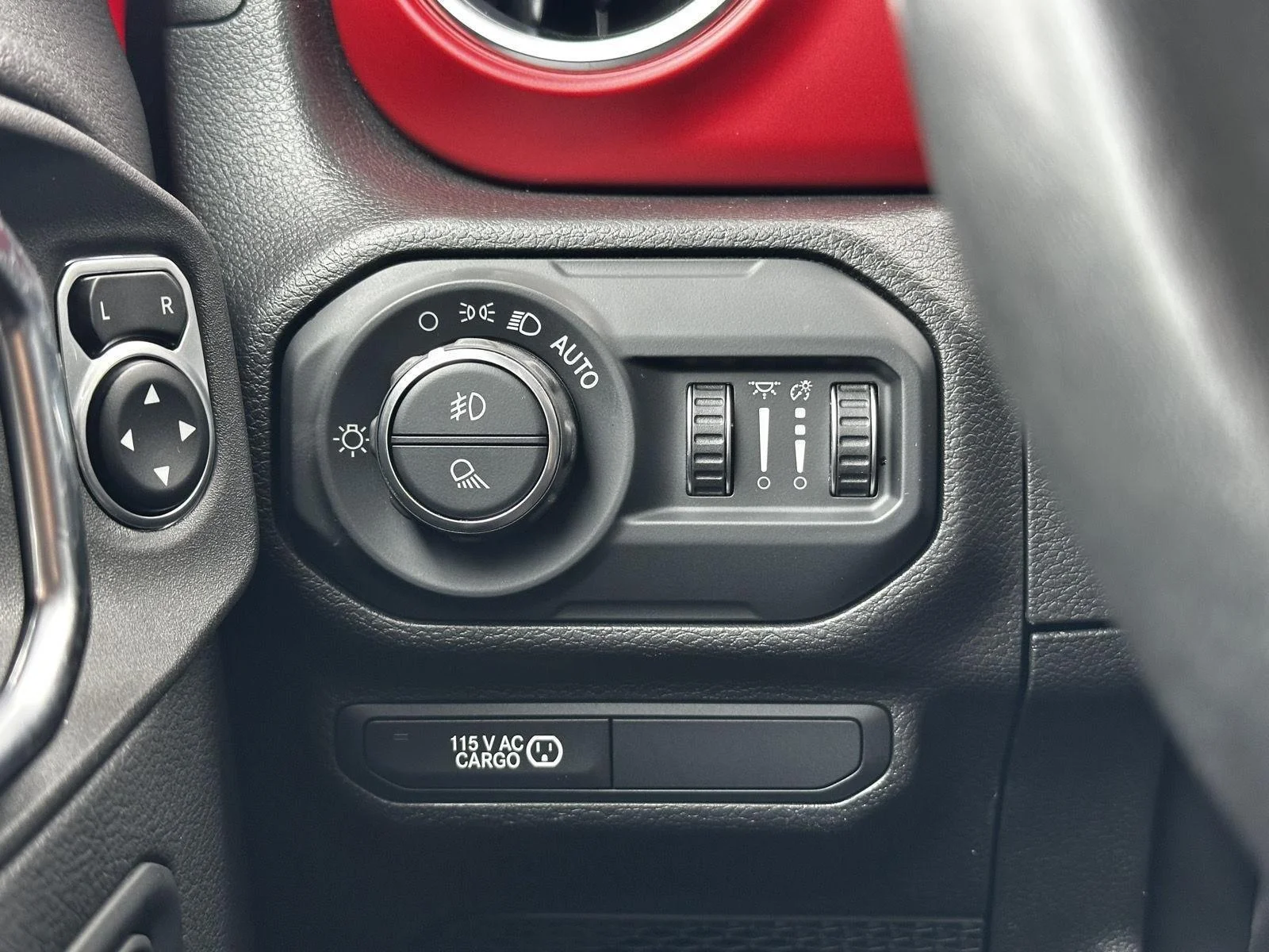 Used 2022 Firecracker Red Clearcoat Jeep Rubicon image 24