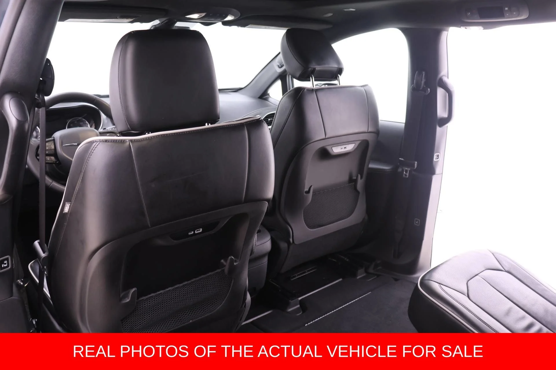 2025 Chrysler Pacifica Limited - Photo 11