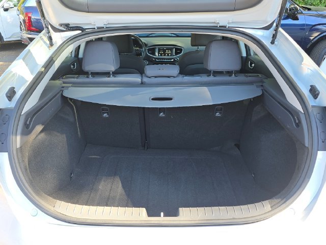 Used 2017 Silver Hyundai SEL image 14