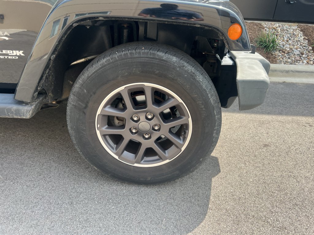 Used 2018 Black Clearcoat Jeep Sahara image 10
