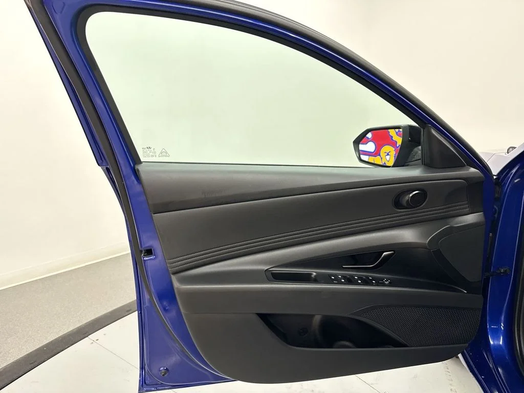 Used 2025 Intense Blue Hyundai SEL Sport image 13