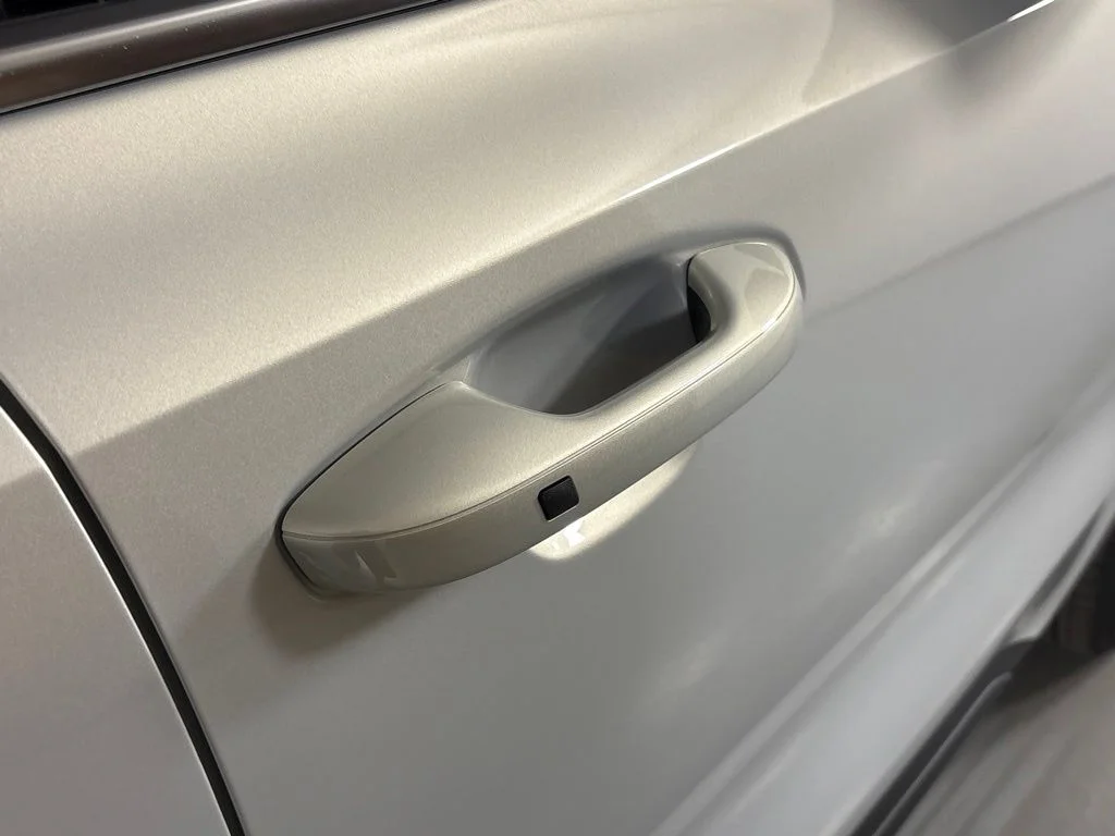 New 2026 Ivory Silver Kia LX image 12