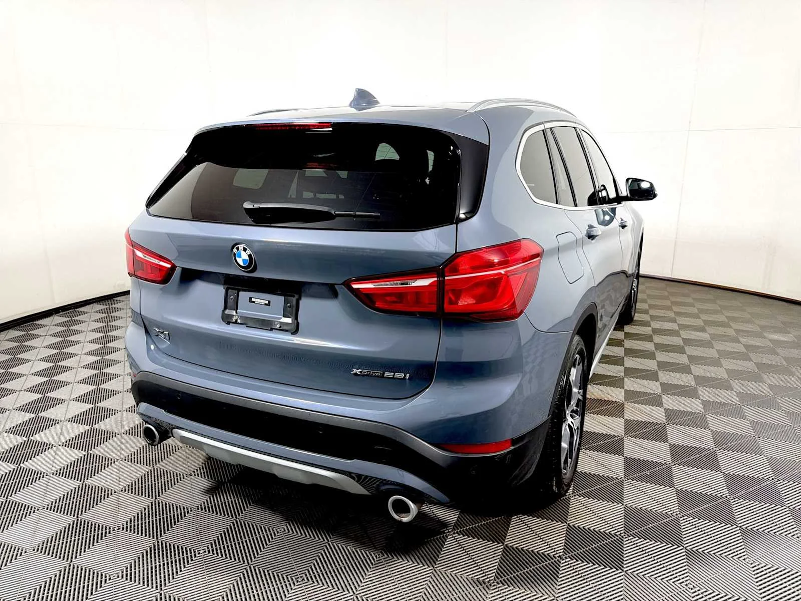 2021 BMW X1 28i - Photo 6