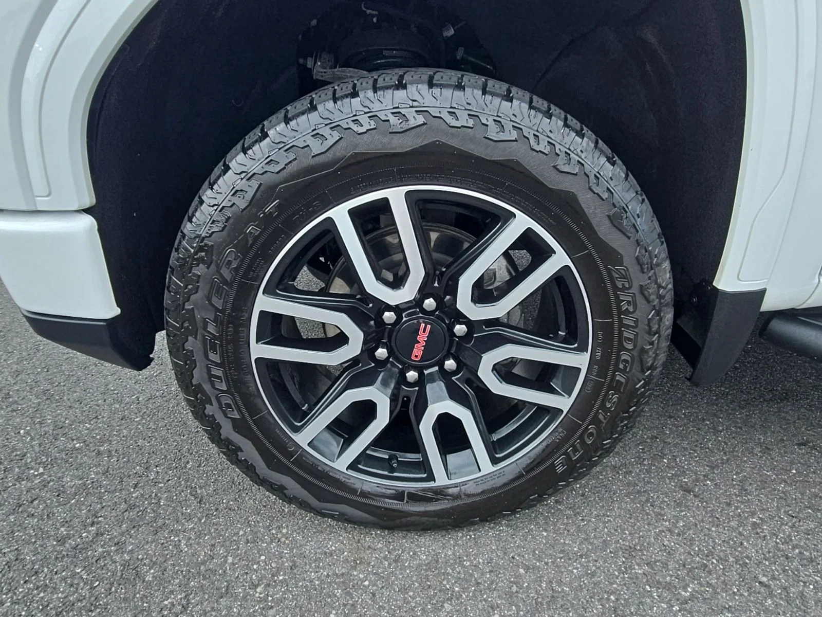 Certified Used 2025 White GMC AT4 image 33