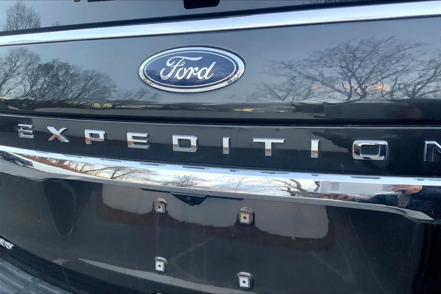 Used 2023 Dark Matter Metallic Ford Limited image 10