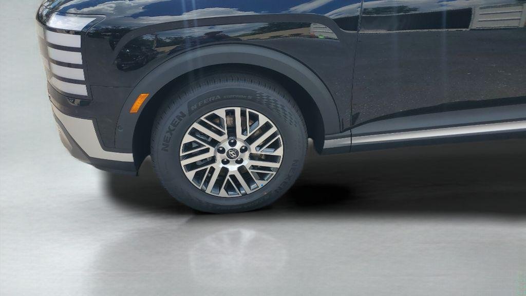 New 2027 Black Hyundai SEL Premium FWD image 10