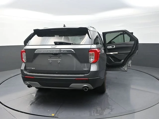 Used 2023 Gray Ford Limited image 44