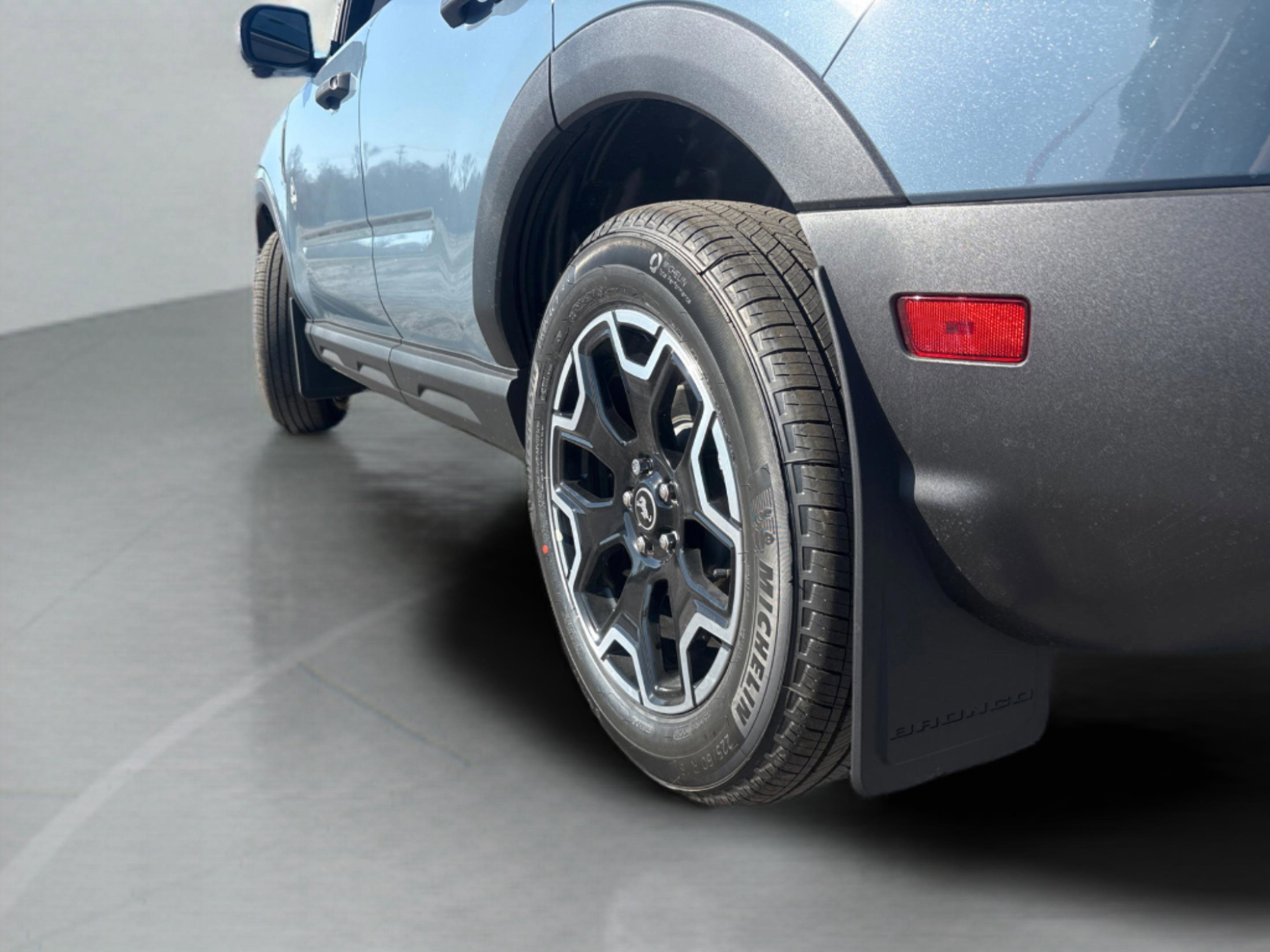 New 2026 Azure Gray Metallic Tri-Coat Ford Outer Banks® image 10