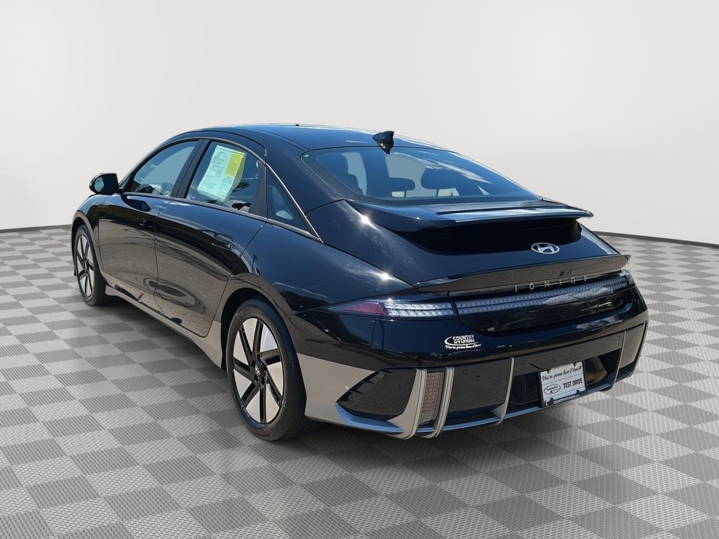 Used 2024 BLACK HYUNDAI SE image 7