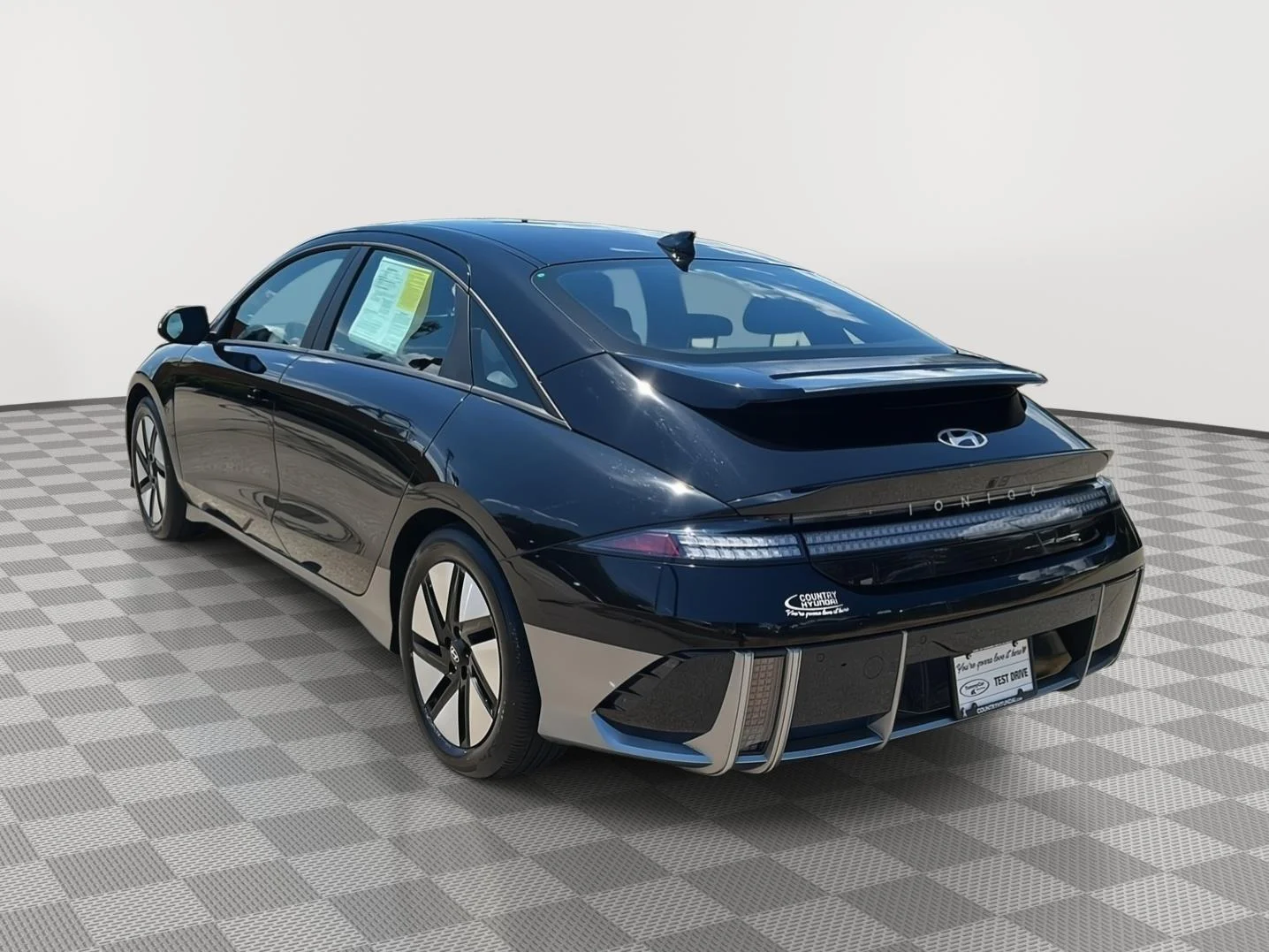 Used 2024 BLACK HYUNDAI SE image 7