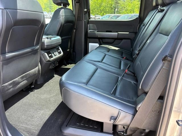 Used 2025 Silver Ford Lariat image 11