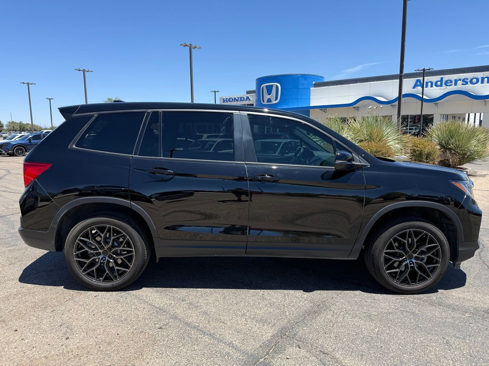 Certified Used 2025 Crystal Black Pearl Honda AWD EX-L image 4