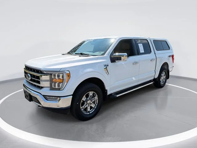 Used 2023 White Ford Lariat image 1